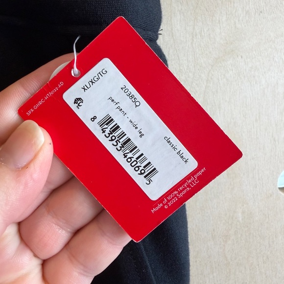 NWT SPANXsupersmooth™ PerfectFit
Ponte Wide Leg Pant in Black XL Petite - Picture 5 of 9